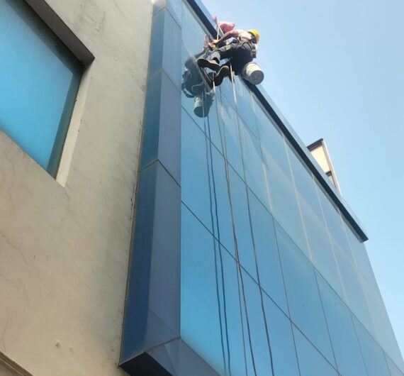 facade cleaning services in delhi