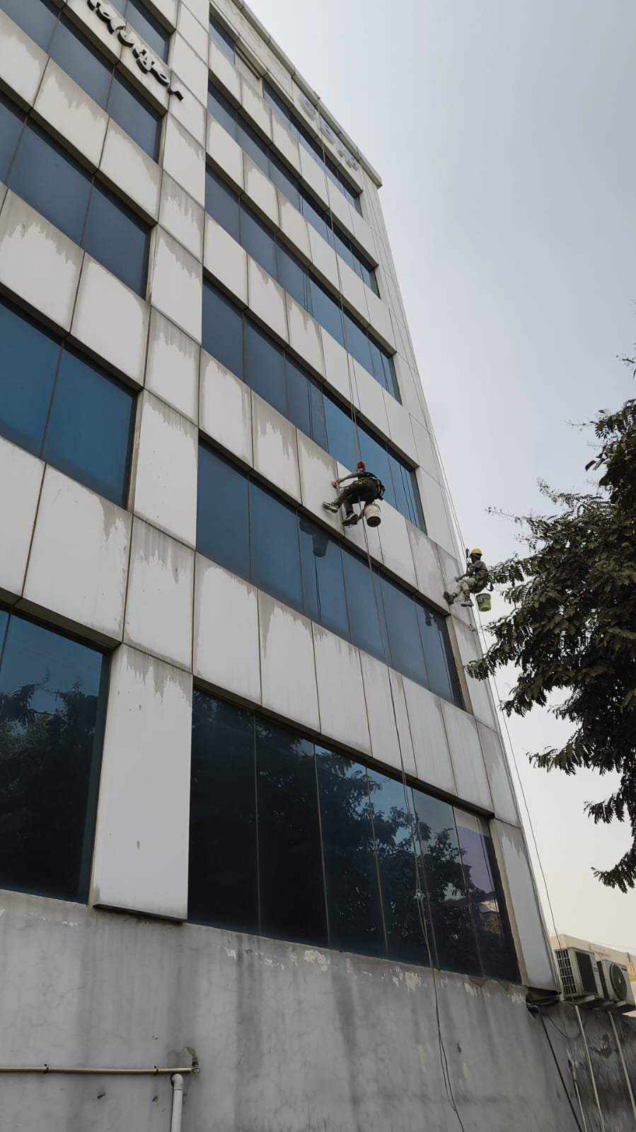 facade cleaning services in gurgaon